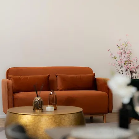 Airport House 3 & Parking