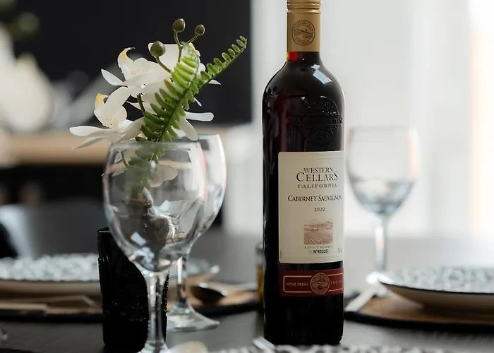 Апартаменты Airport House 3 & Parking